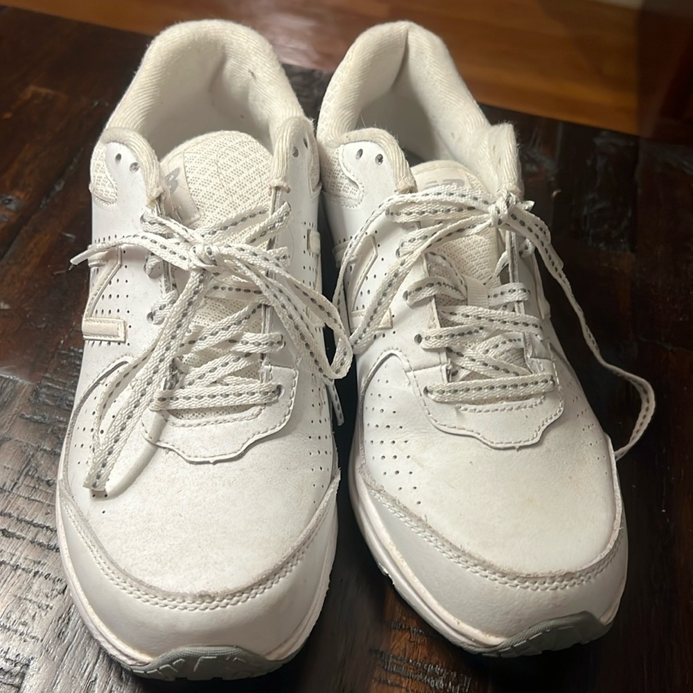 Women’s New Balance white sneakers